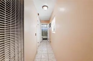 2019 E Shauer, Compton, CA 90222 - Photo 17