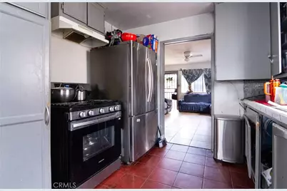 6938 Purdy Avenue, Bell Gardens, CA 90201 - Photo 11