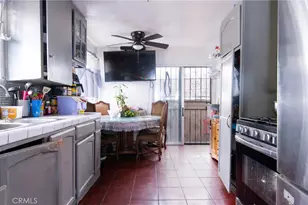 6938 Purdy Ave, Bell Gardens, CA 90201 - Photo 9