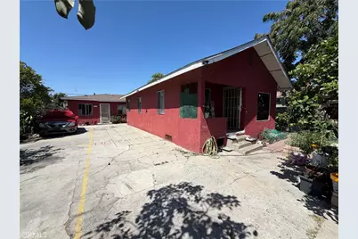 2023 E 76th, Los Angeles, CA 90001 - Photo 9