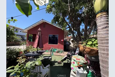 2023 E 76th, Los Angeles, CA 90001 - Photo 5