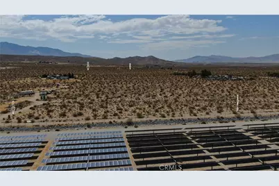 8001 Fairlane Road, Lucerne Valley, CA 92356 - Photo 25