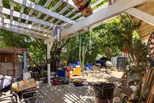 2045 Crestview Ave, San Bernardino, CA 92404 - Photo 15