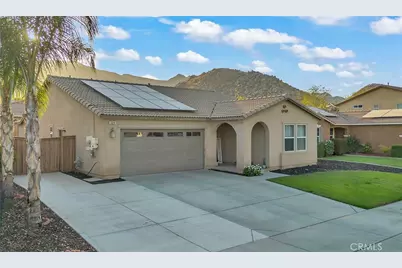684 Julian Avenue, San Jacinto, CA 92582 - Photo 1