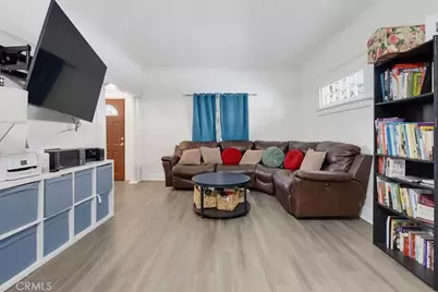 1007 E 42nd, Los Angeles, CA 90011 - Photo 3