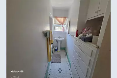 9613 Virginia Ave, South Gate, CA 90280 - Photo 11