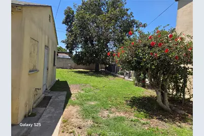 9613 Virginia Ave, South Gate, CA 90280 - Photo 19