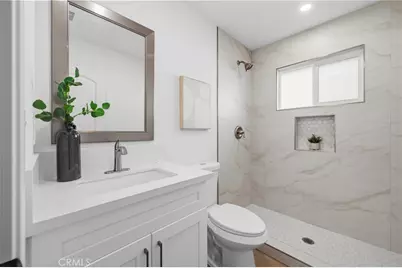 1845 W 66th, Los Angeles, CA 90047 - Photo 17