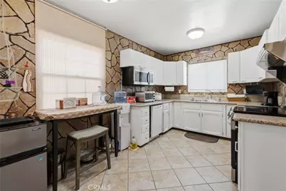 219 N Toland, West Covina, CA 91790 - Photo 19