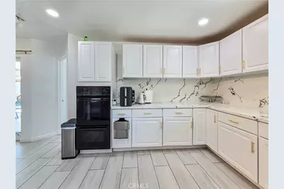 16081 Tude Road, Apple Valley, CA 92307 - Photo 11