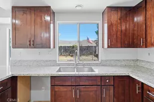 13330 Green Mountain, Corona, CA 92883 - Photo 11