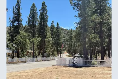 1051 Ash, Big Bear City, CA 92314 - Photo 9