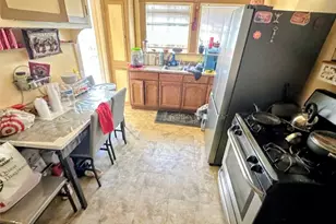 330 W 56th St, Los Angeles, CA 90037 - Photo 9
