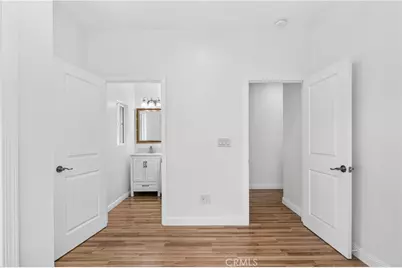 1330 W 48th, Los Angeles, CA 90037 - Photo 11