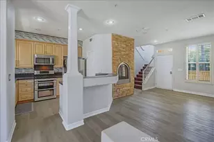 315 W Summerfield Cir, Anaheim, CA 92802 - Photo 9