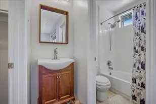 315 W Summerfield Cir, Anaheim, CA 92802 - Photo 35