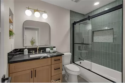 5309 Maymont, Los Angeles, CA 90043 - Photo 23