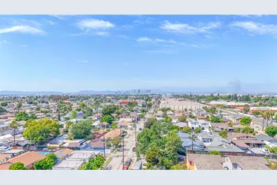 8511 Maie, Los Angeles, CA 90001 - Photo 39