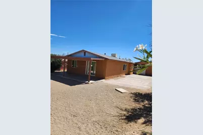 2020 Yosemite, Barstow, CA 92311 - Photo 3