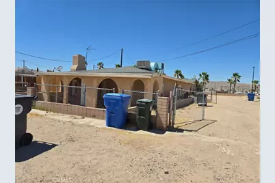 2009 Aurora Way, Barstow, CA 92311 - Photo 3