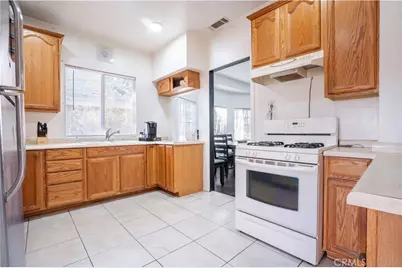 730 W 9th, Pomona, CA 91766 - Photo 17