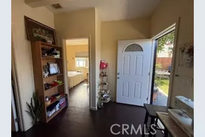 336 W 45th Street, Los Angeles, CA 90037 - Photo 11