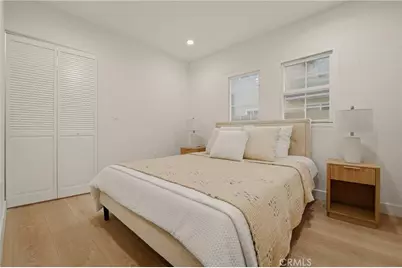 1111 W 98th Street, Los Angeles, CA 90044 - Photo 21