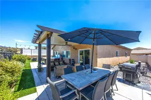 240 Country Club, Calimesa, CA 92320 - Photo 33