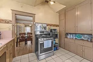 1119 W 84th Pl, Los Angeles, CA 90044 - Photo 17