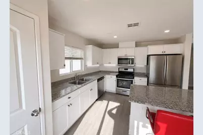 114 Snowberry Court, San Jacinto, CA 92583 - Photo 3