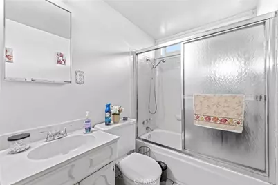 13748 Temple, La Puente, CA 91746 - Photo 13