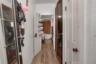 1701 E 3rd St, Los Angeles, CA 90033 - Photo 27