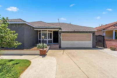 2526 E 220th, Carson, CA 90810 - Photo 43