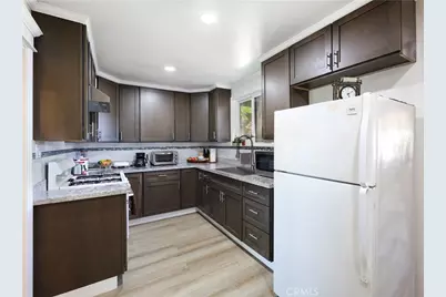 9802 Rives Avenue, Downey, CA 90240 - Photo 7