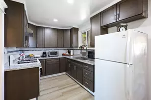 9802 Rives Ave, Downey, CA 90240 - Photo 7