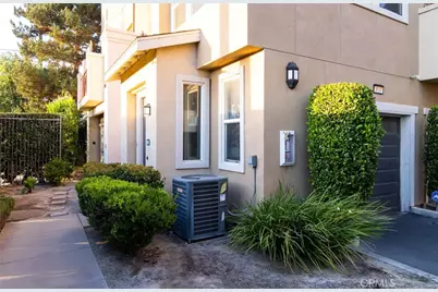 500 N Willowbrook Avenue #F1, Compton, CA 90220 - Photo 27