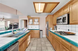 10439 Mesa, Oak Hills, CA 92344 - Photo 19