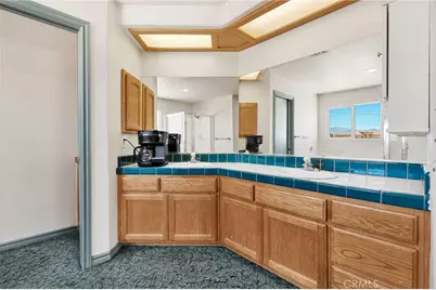 10439 Mesa, Oak Hills, CA 92344 - Photo 41