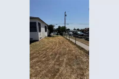 2100 N Wilmington, Compton, CA 90222 - Photo 13
