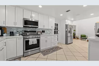 28140 Tambora, Canyon Country, CA 91351 - Photo 15