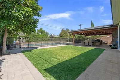 11001 Gothic Avenue, Granada Hills, CA 91344 - Photo 21
