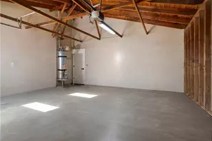 9643 Boxwood Ave, Fontana, CA 92335 - Photo 17