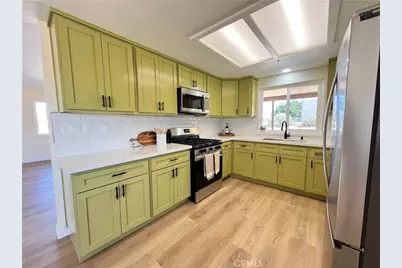 13377 Paramount Road, Phelan, CA 92371 - Photo 7