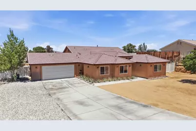 16346 Teton, Victorville, CA 92395 - Photo 3