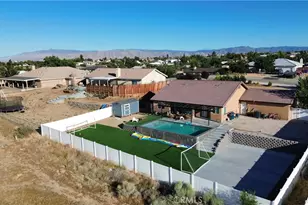 16346 Teton, Victorville, CA 92395 - Photo 65
