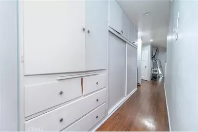 325 Cedar, Long Beach, CA 90802 - Photo 17