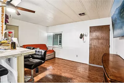 7101 Rosecrans Ave, Paramount, CA 90723 - Photo 19