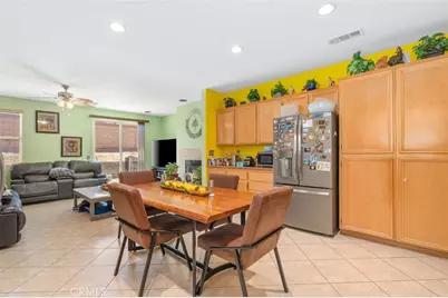 43022 Carpenter, Lancaster, CA 93535 - Photo 9