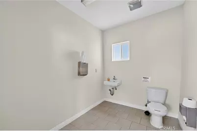 447 N Prairie Avenue, Inglewood, CA 90301 - Photo 17
