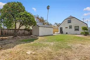 1707 W 65th Pl, Los Angeles, CA 90047 - Photo 23